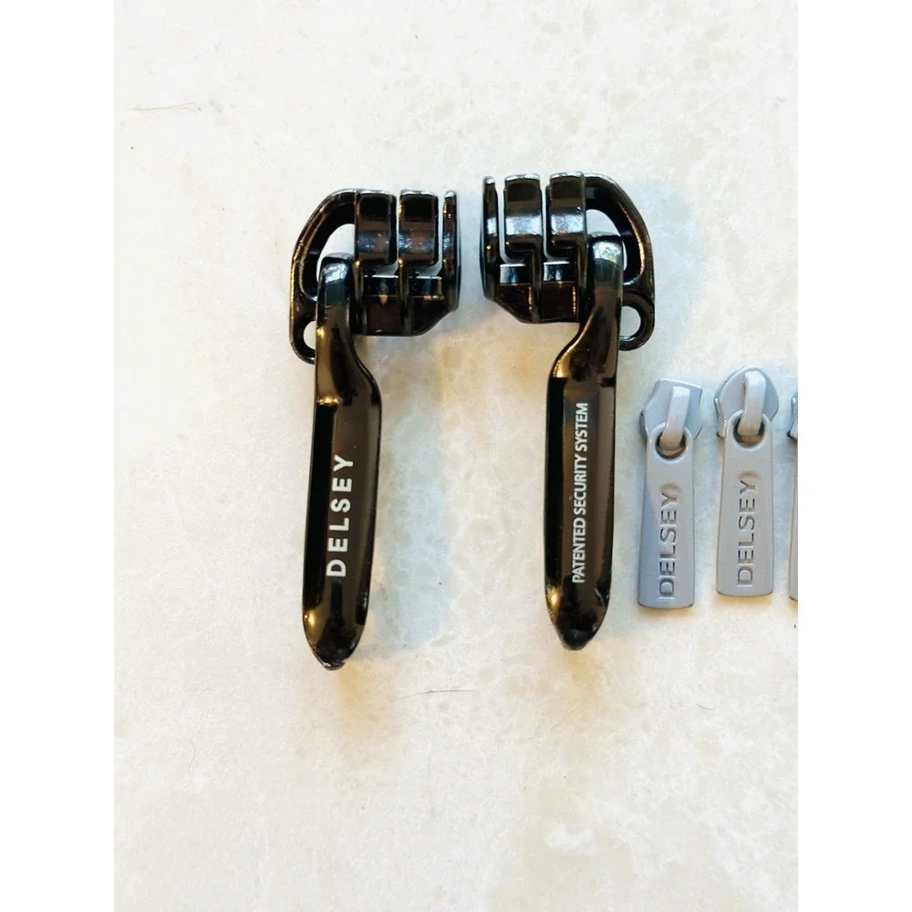 OEM Parts from DELSEY PARIS TRUNK 29